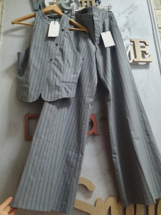 Traje Zara Chaleco y Pantalón Raya Gris Talla XS