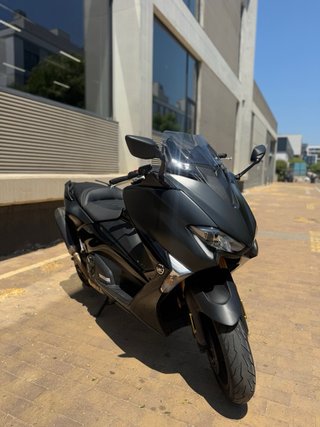 YAMAHA TMAX 530 DX 2018 PERFECTO ESTADO