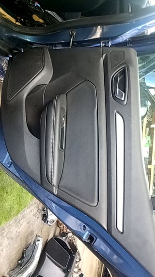 MOTOR ELEVALUNAS TRASERO DERECHO Renault Megane IV Berlina 5P (12.2015->)
