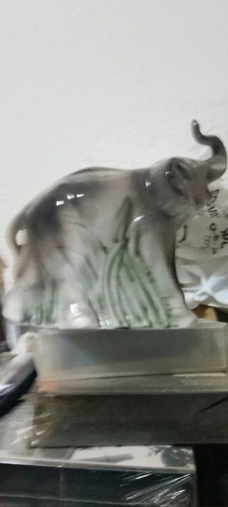 Elefante de la suerte de cerámica