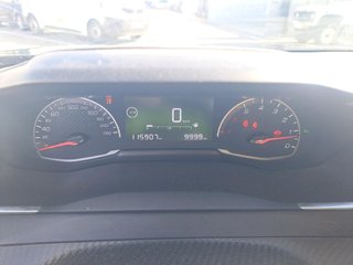 Peugeot 2008 Active BlueHDI 81kW 110CV (2022)