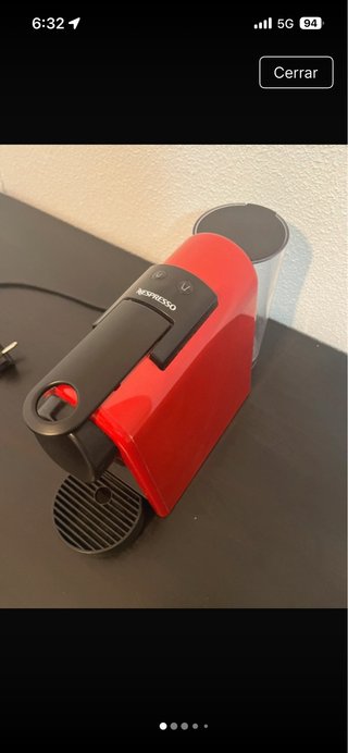 Cafetera Nespresso Roja