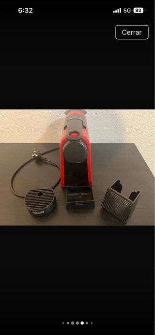 Cafetera Nespresso Roja
