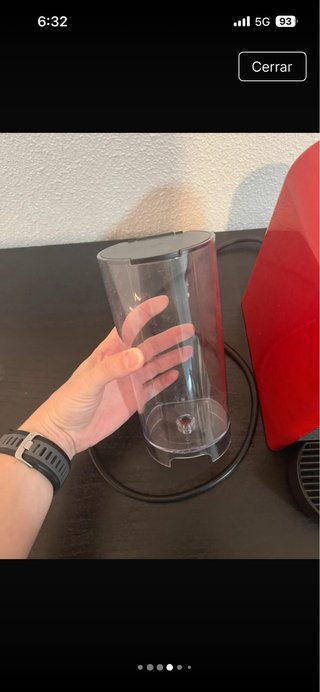 Cafetera Nespresso Roja