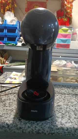 Cafetera Dolce Gusto Negra