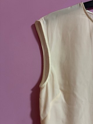 Blusa Zara Basic floral mariposa