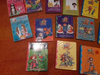 14 libros kika y zoe euskara y castellano