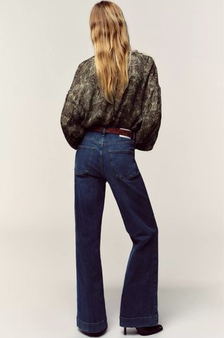 Jeans zara flare con cinturón NUEVO