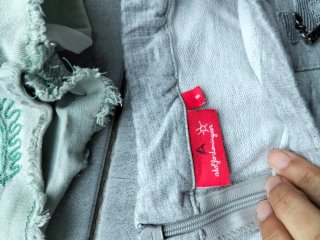 Lote Ropa Niña: Camiseta, Short, falda y Sudadera