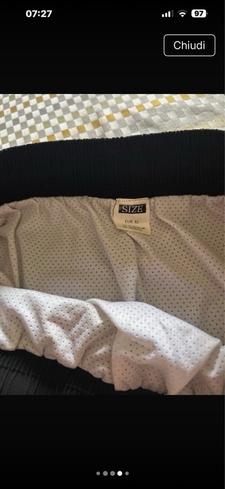 Boxer mare uomo nero