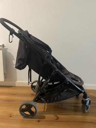 Passeggino compatto per neonati