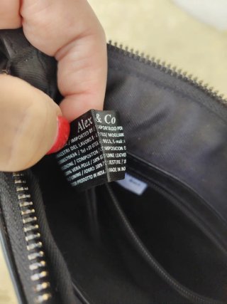 Borsello uomo in pelle nero