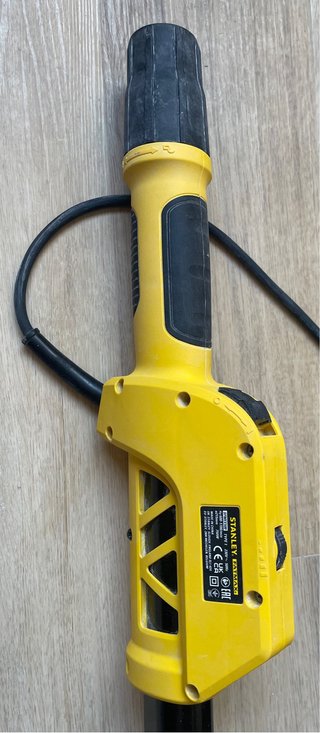 Lijadora STANLEY FATMAX 750W 225mm
