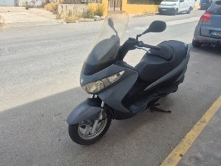 Suzuki Burgman 125 Gris