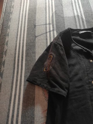 Felpa leggera con stella veste fino a una 46