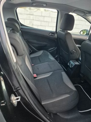Peugeot 308 2011