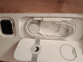 Apple Watch SE 3 Star light aluminio