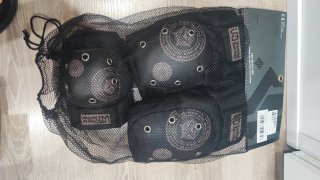 Rodilleras y coderas Universal Skate Design
