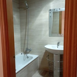 ALQUILER DE HABITACIÓN SOLO PARA CHICA
