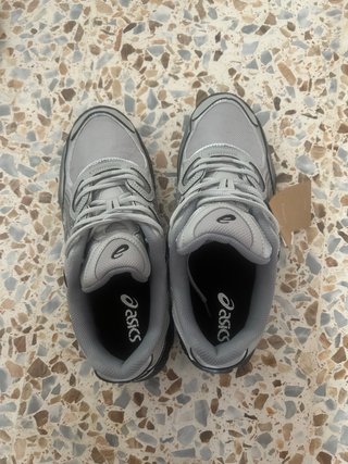 Asics Gel Talla 45 Gris/Plata
