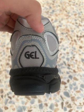 Asics Gel Talla 45 Gris/Plata
