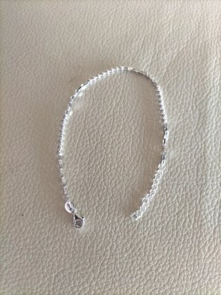 Pulsera de plata para chica nueva.