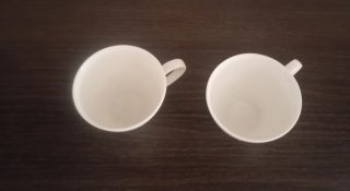 BONITO JUEGO DE 2 TAZAS DE PORCELANA FINA,WEDGWOOD