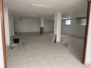 Alquiler local 200m centro