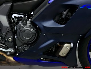 YAMAHA R7 ¿A2?