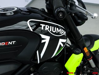 TRIUMPH TRIDENT 660 ¿A2?