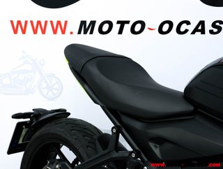 TRIUMPH TRIDENT 660 ¿A2?