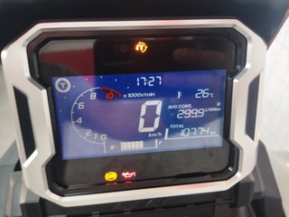 HONDA ADV350 2024 GRIS - OCASIÓN - A2