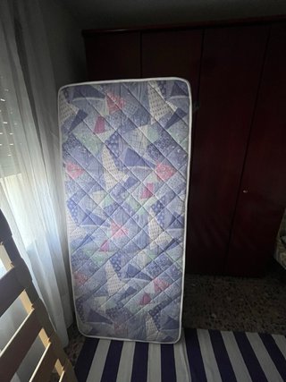 Canapé y Colchón Madera