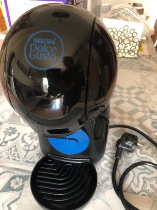 Cafetera Dolce Gusto , con perdida de agua