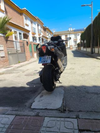 Yamaha T-Max 530 Negra