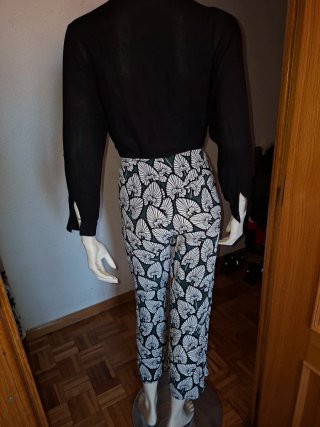 Pantalón Bimba y Lola estampado hojas