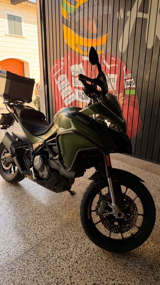 Ducati Multistrada v2