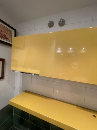 Armario Mueble Alto Laca Brillo Mostaza