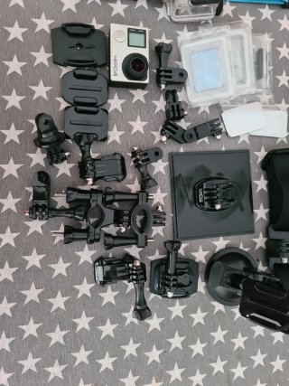 GoPro Hero 4 + Accesorios
