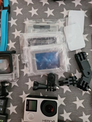 GoPro Hero 4 + Accesorios