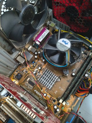 Torre PC Philips Negra y Plateada