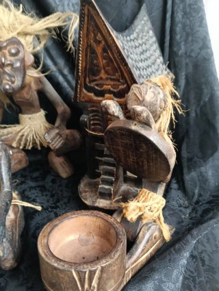 Lote de Arte Tribal Batak (Sumatra, Indonesia) –