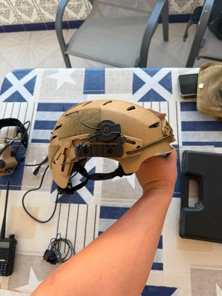 Casco Táctico FAST PJ Tan + Accesorios