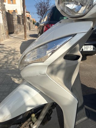 Honda Vision 110 Blanca
