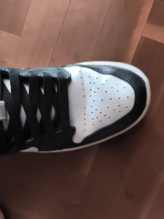Nike Air Jordan 1 Mid Negro Blanco