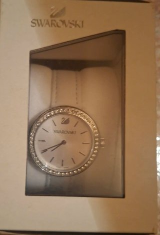 Reloj Swarovski con circonitas
