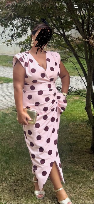 Vestido invitada boda lunares rosa y borgonia