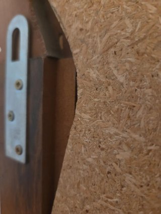 Espejo y mueble de madera