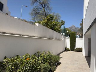 Piso en alquiler en La Dama de Noche-La Alzambra en Marbella