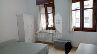 Piso en alquiler en Zona de Plaza de Barcelos en Pontevedra